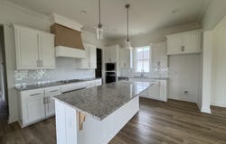 5127 Stonewater Dr, Gonzales, LA 70737