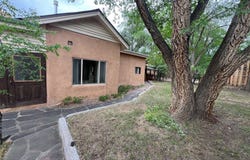 209 Herdner Road, Taos, NM 87571
