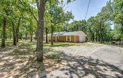 223 Bob White Trail, Burleson, TX 76028