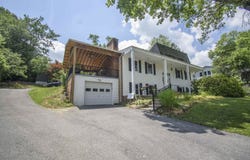 423 Ridgeview Drive, Blacksburg, VA 24060