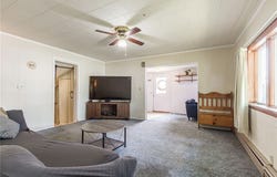 39 South Ave, East Bloomfield, NY 14469