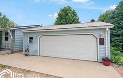 2024 Violet Avenue, Aredale, IA 50605