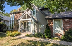 10122 Earnshaw Street, Lenexa, KS 66215