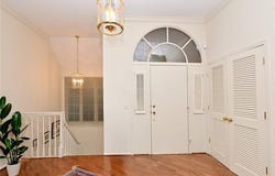 618 Deauville Lane, Bloomfield Hills, MI 48304