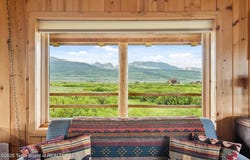 15 S RAINBOW Drive, Cora, WY 82925