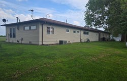 17148 State Route 81, Revere, MO 63465