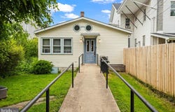 217 MARKET STREET, HALIFAX, PA 17032