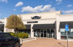 3060 S Fremont Avenue, Springfield, MO 65804