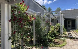 39 Kings Grant Rd, Weston, MA 02493