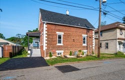 16 Woodview Ave, Woodbridge Twp., NJ 08863-1723