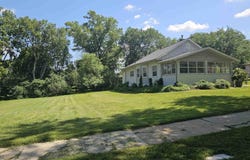 323 Sunset Road, Waterloo, IA 50701