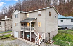 341 State Highway 292 E, Goody, KY 41514