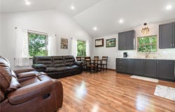 111 S Oak Street, Rosebud, TX 76570