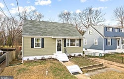 913 LENTON AVENUE, BARRINGTON, NJ 08007