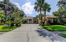 9935 OAKS LANE, SEMINOLE, FL 33772