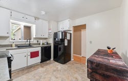 17660 NW SHOREWOOD Dr, Beaverton, OR 97006