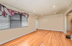 446 E 5th Ave, Roselle Boro, NJ 07203-1431