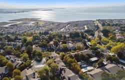 24 Bayside Ct, Richmond, CA 94804