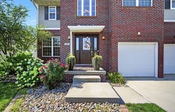 369 Georgetown Place, Norwalk, IA 50211