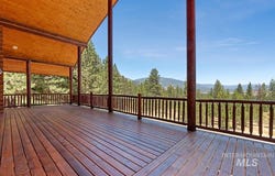 44 Crosstimber Loop, Garden Valley, ID 83622
