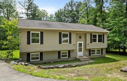 1233 South St, Barre, MA 01005