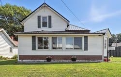 216 N Riley Street, Kendallville, IN 46755