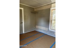 202 Glebe St, Johnstown, NY 12095