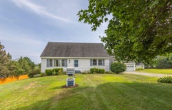 25 Mountain View Drive, Rockland, ME 04841