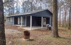 813 Sawmill RD, Mountain View, AR 72560