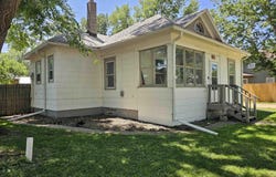 615 NW 1st St, Madison, SD 57042
