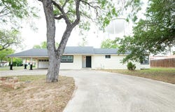 306 W Hutchinson Street, Beeville, TX 78102