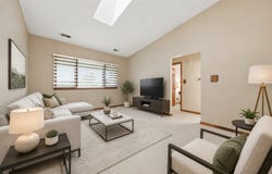 10521 S Roberts Road, Palos Hills, IL 60465