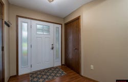 120 Mary Circle, North Mankato, MN 56003