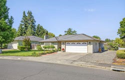 3041 Cheltenham Way, Medford, OR 97504