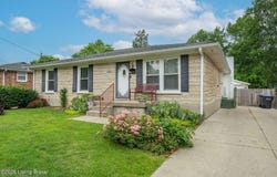 7505 Jamaica Dr, Louisville, KY 40214