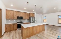 901 S Brek Ave, Brandon, SD 57005
