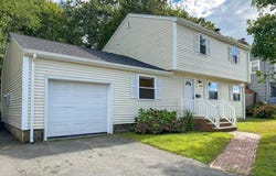 282 Pleasant St, Marblehead, MA 01945
