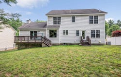 12 Hibiscus Way, Nashua, NH 03062