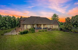 420 LAWYER LANE, BERKELEY SPRINGS, WV 25411