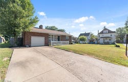 24 David Avenue NE, Massillon, OH 44646