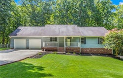 1122 Red Oak Drive, Walnut Cove, NC 27052