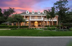 12 Hedge LN, Austin, TX 78746
