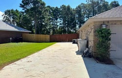 1938 Commodore Dr, Navarre, FL 32566