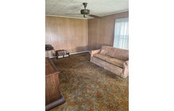 907 W Main Street, Ennis, TX 75119