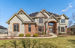 3680 Broadleaf Avenue, Elgin, IL 60124