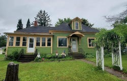 470 E STATE Street, IOLA, WI 54945