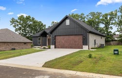 740 Grand Valley Loop, Austin, AR 72007