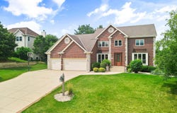 W271n2631 Orchard Lane, Pewaukee, WI 53072