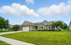 1810 Rosewood Drive, Wapakoneta, OH 45895