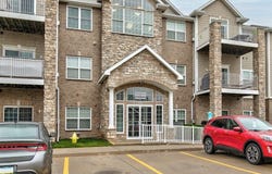 8350 Ep True Parkway unit: 4104, West Des Moines, IA 50266